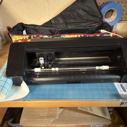 Silhouette Vinyl Cutter. 