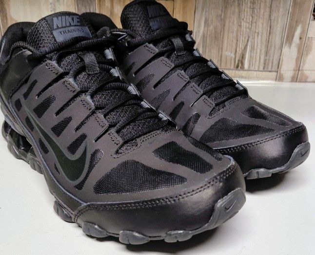 Nike Reax 8