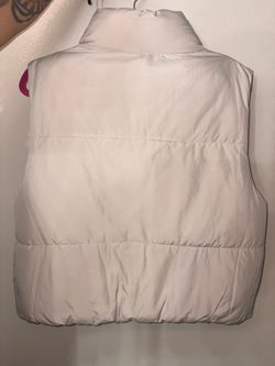 Reversible puffer vest