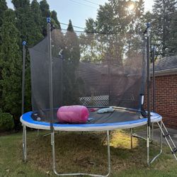 Trampoline 