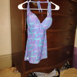 Women's Tankini Swim Top. Size Large