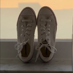 women’s all star white converse