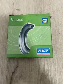 SKF NAPA 28746 Oil Seal Radial Shaft Seal NOS New Old Stock w/ Original Box