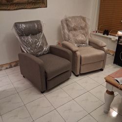 NEW CHAIR RECLINER GRAY FOR $50. AND OTHER NEW CHAIR RECLINER WITH VIBRATION BEIGE FOR $100 FOR ADULT VERY NICE BEAUTIFUL!!