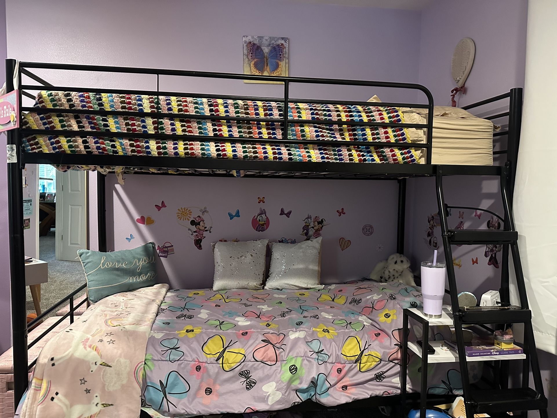 Twin Bunk Beds