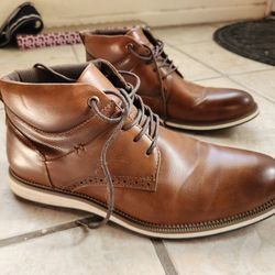 Men's Dress Shoes/Chukka Boots - Size 9