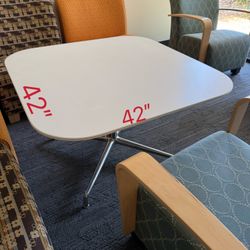 Steelcase Coalesse®️SW-1 square conference table