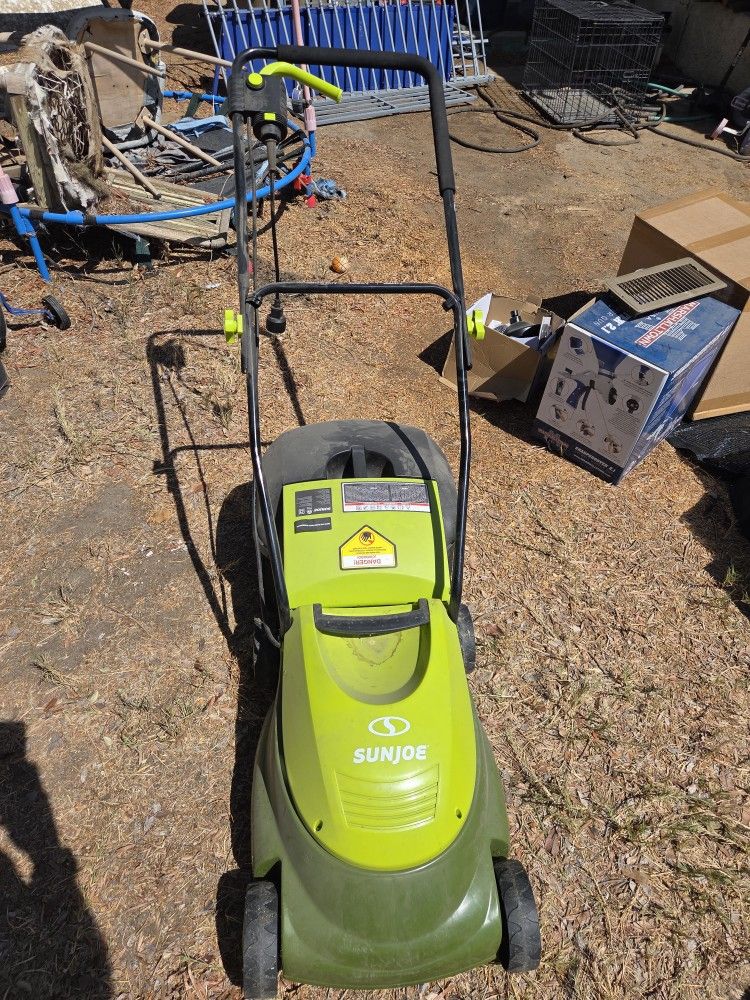 Sunjoe Electric Lawn Mower