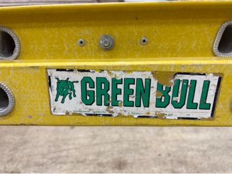 32' green bull extension ladder