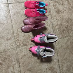 Sapatos Para Ninas Size 4y De 11/12y Los Patines Son Size Small 