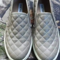 Women's Steve Madden Shoes size 7