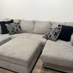 Couch with storage ottoman 