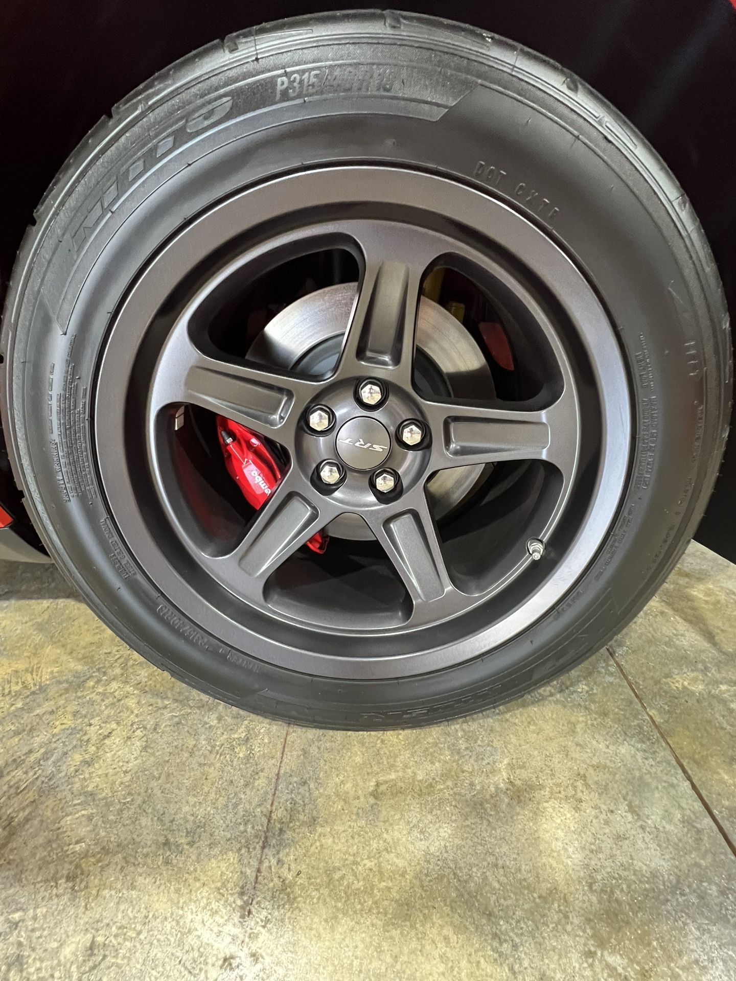 NITTO NT05R 315/40R18 DRAG RADIALS FOR DODGE SRT SUPER STOCK / DEMON