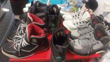 Kids play shoes size 4.5, 5