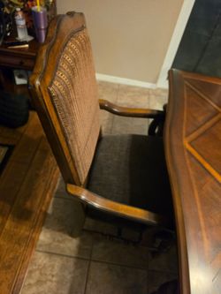 8 chair Dinning Table