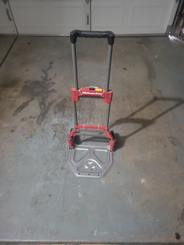 Milwaukee 150Lb Fold up Hand Truck Material handling Milwaukee 150Lb Fold up Hand Truck Material handling