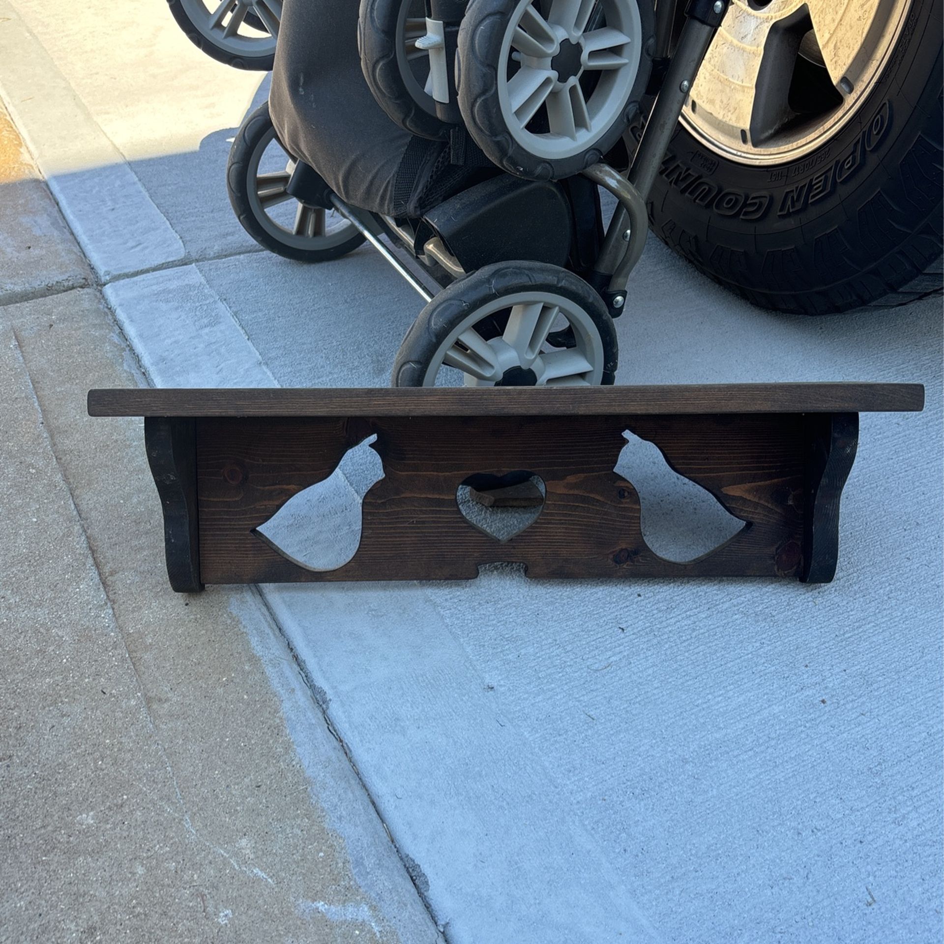 Country Shelf