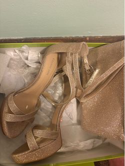 Gianni Bini high heel shoes
