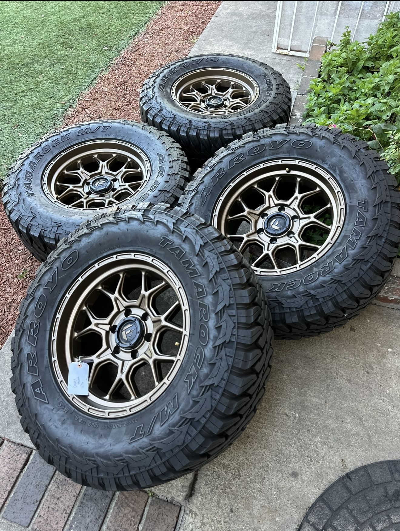 New Rims Like New Tires Chevy Silverado 35x12.50/18 Rims Tires Chevy Tundra
