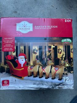 Santa’s Sleigh inflatable with lights