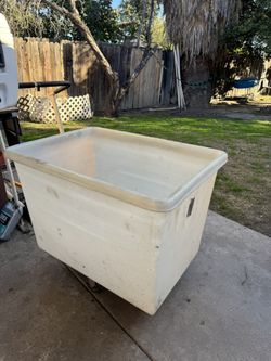 Laundry Or Trash Cart Basket