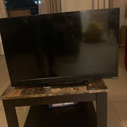 Vizio 28 TV