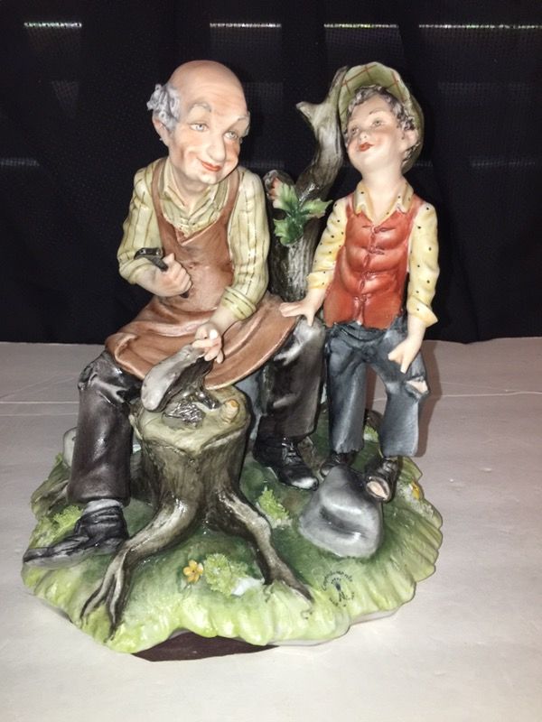 Vintage Capodimonte A Calle Figurine Cobbler Shoemaker Apprentice Boy