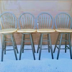 4 Swivel Stools