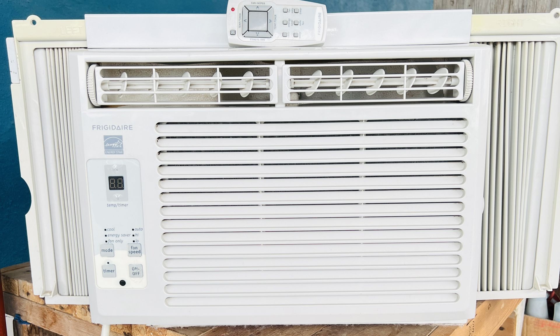 Frigidaire Window Air Conditioner for Sale in El Cajon, CA OfferUp