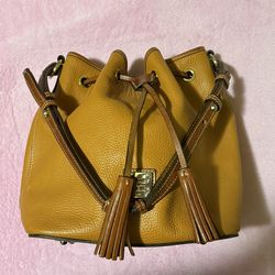 Dooney & Bourke Leather Shoulder Bag Florentine Tasha Drawstring Large Drawstring (Natural Tan)