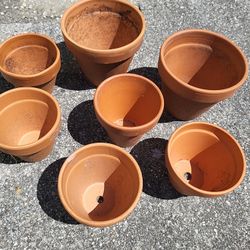 7 Terracotta Planters 7 For $15