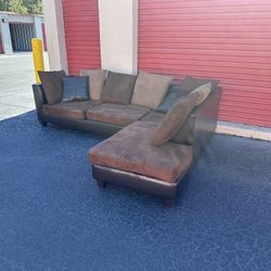Super Nice Brown Sectional Couch 🔥