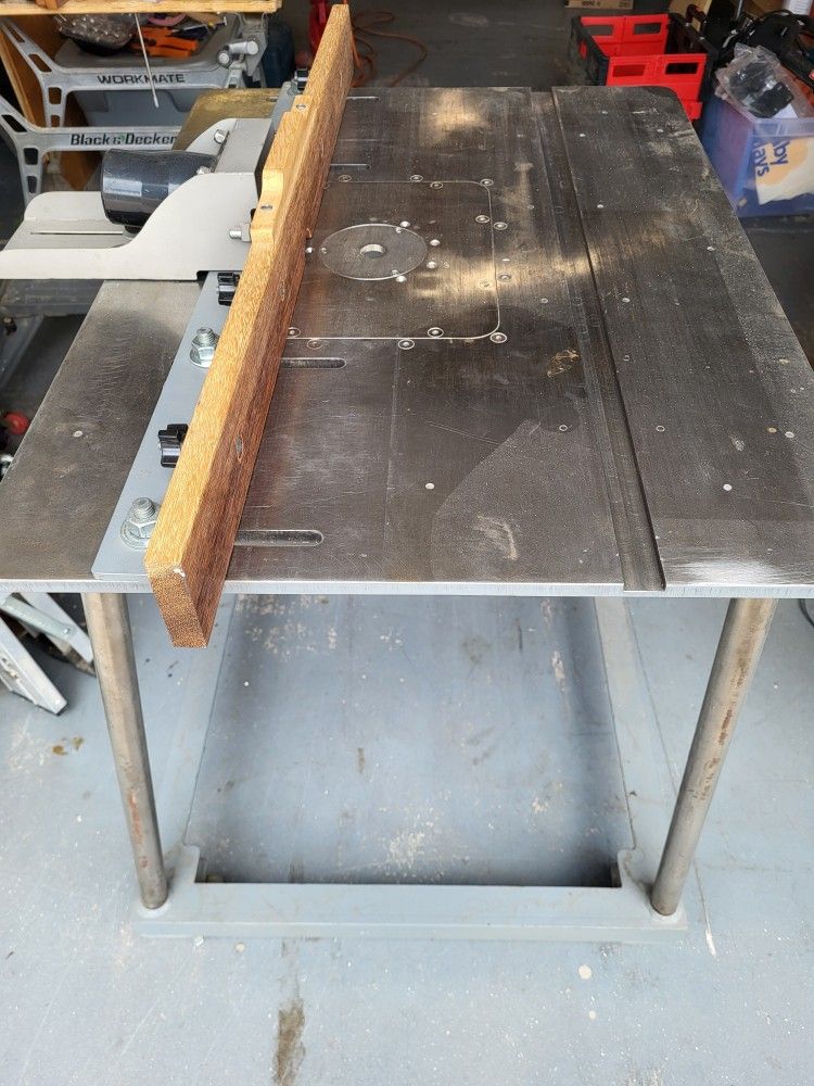 Router Table Custom Made