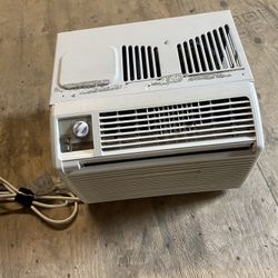 Window Ac Works Great Condition 