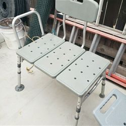 Used Shower Chair $20 Firm! Cash Only Pick Up Only Northeast Fresno