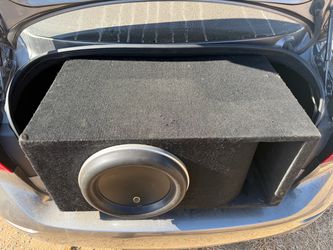 JL Audio 13W7 13.5” + Kenwood + DS18 + Stinger – Sistema Completo  PRECIO:  $1,200OBO  DESCRIPCIÓN:  🔥 SISTEMA DE AUDIO COMPLETO – JL AUDIO 13W7 🔥  