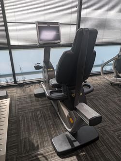 Technogym Commercial Exite 700 Recumbent Recline Bike w/TV - Like New - Life Fitness, Precor, Stairmaster, Cybex, Nautilus, Flex, Strive