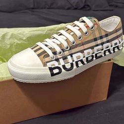 Burberry Shoes 