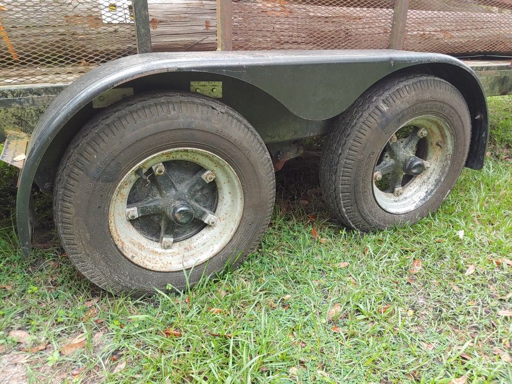 Heavy duty, Class 4, tandem axle trailer