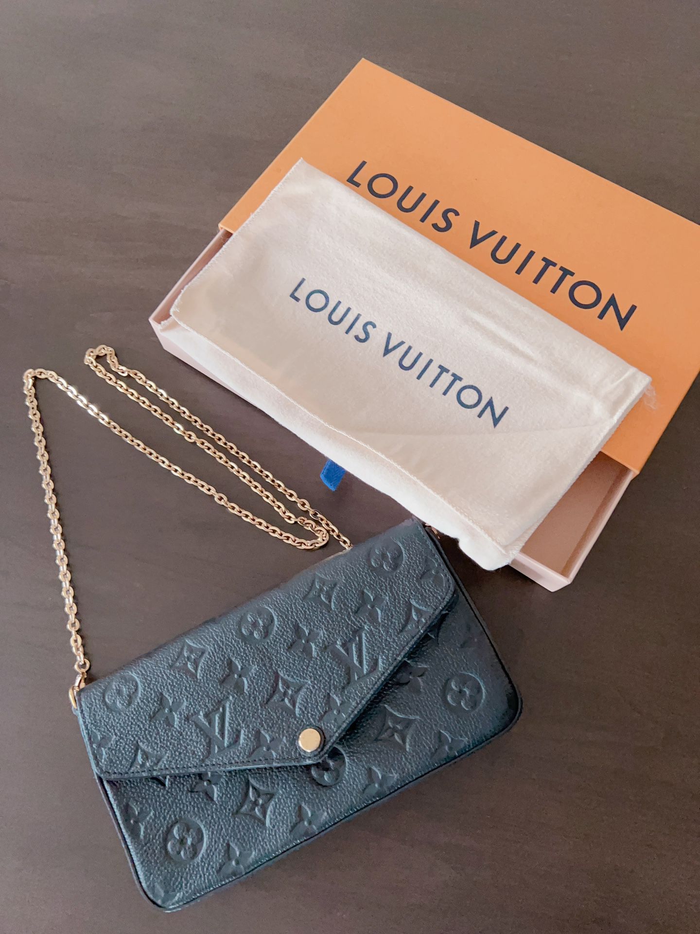 Authentic Louis Vuitton M61276, Félicie Pochette for Sale in Tulare, CA -  OfferUp