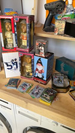 Baseball Bobbleheads, Cards & Collectibles Lot
