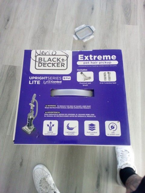 Grey - Black + Decker Vacuum W Premium Pet Brush