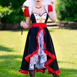 Reyna Roja Costume