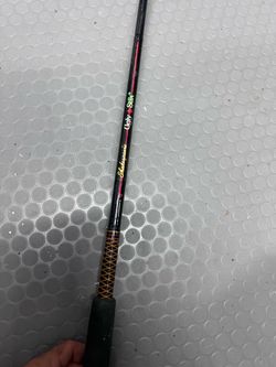Ugly stick spinning rod. Heavy. 8-20lb