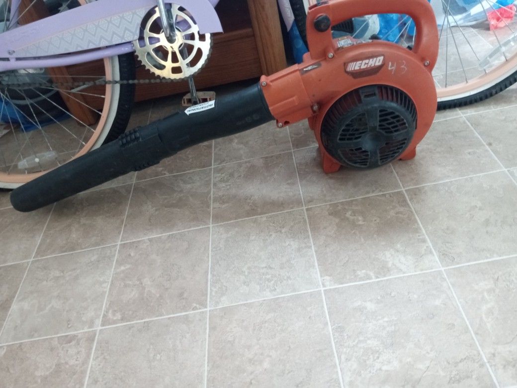 Leaf Blower