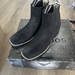  NEW Black Boots