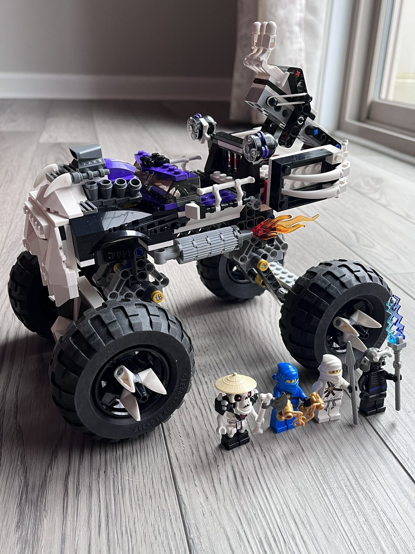 LEGO Ninjago The Skull Truck Set 2506 Complete 2011