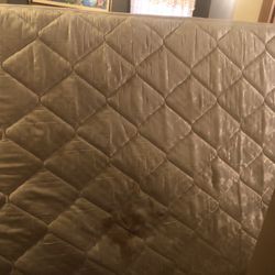 2 Queens Mattress For Free 