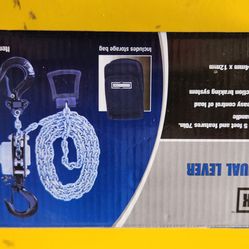 Roughneck 1/4 ton lever hoist