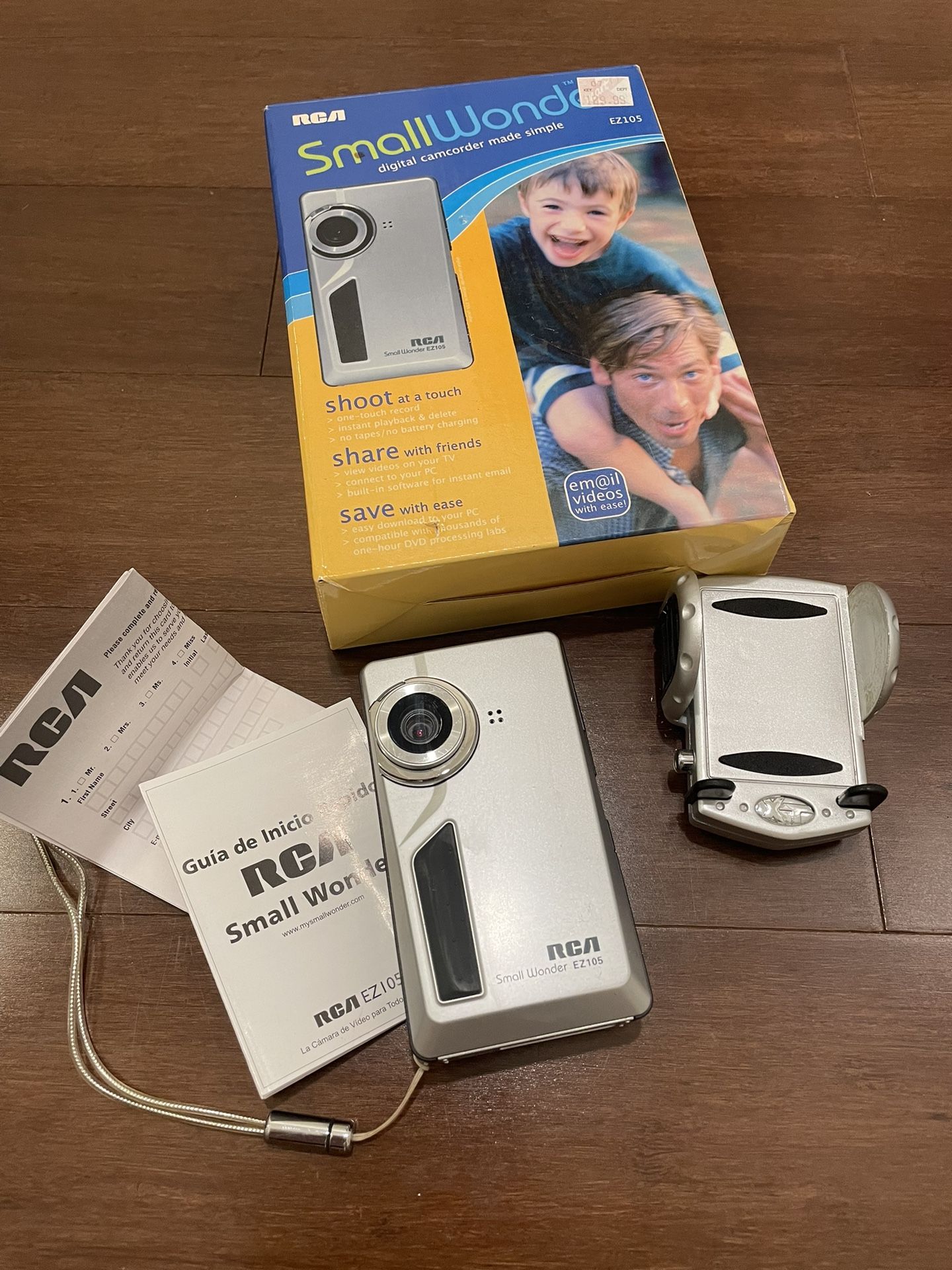 RCA Small Wonder EZ105 Silver Digital Camcorder